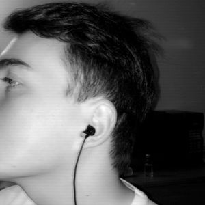 Meet your Posher, Dustin